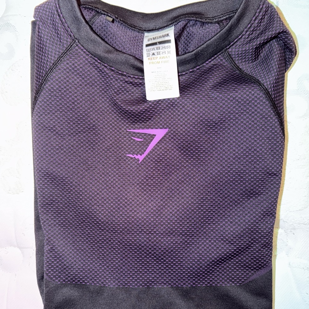 Gymshark V5 Purple Onyx T- Shirt Large NEW
